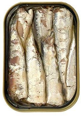 SARDINES in vegetable oil, 135g, tin