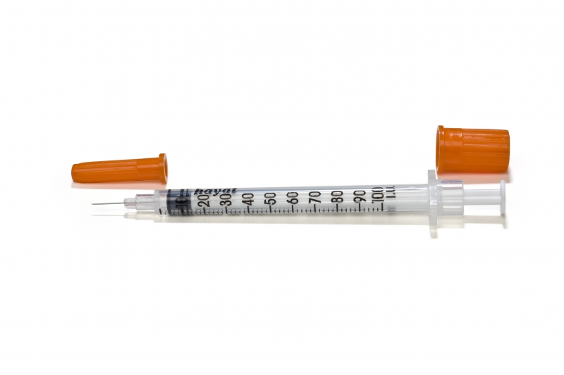 SYRINGE, U-100 insulin, 1ml + fixed needle 6-8 mm