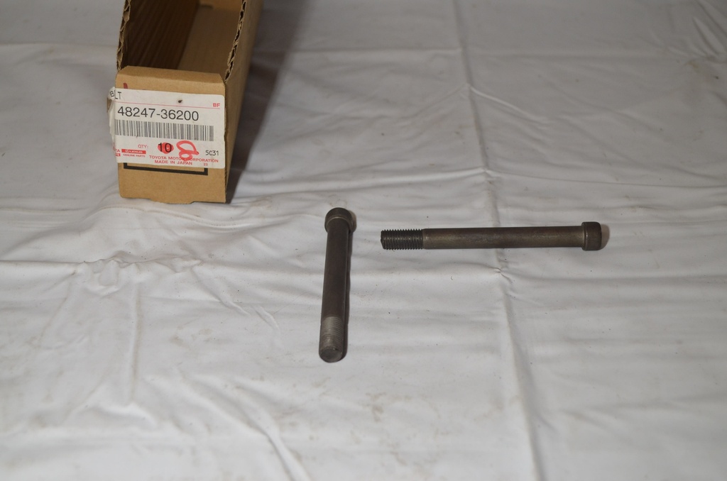 BOLT centring for 8 leaves, 105mm, RR, HZJ78/79