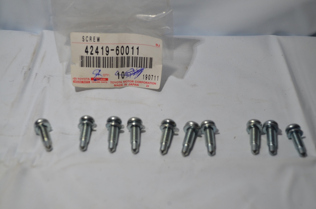 SCREW lock nut, axle bearing , RR, HZJ78/79