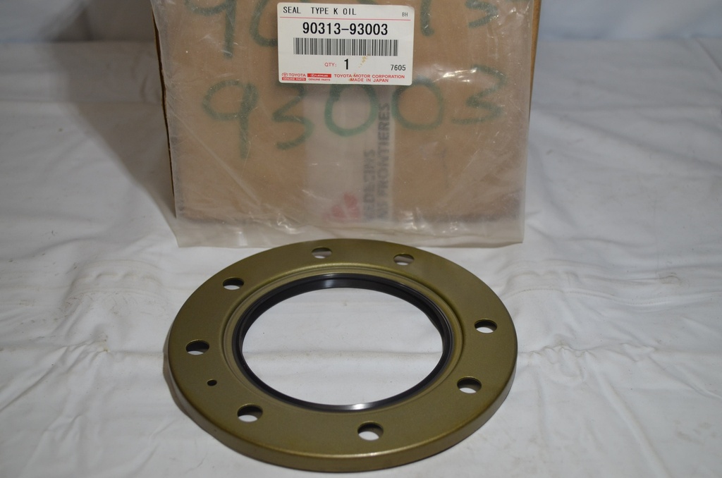 SEAL DUST ASSY axle hub, FR, HZJ78/79