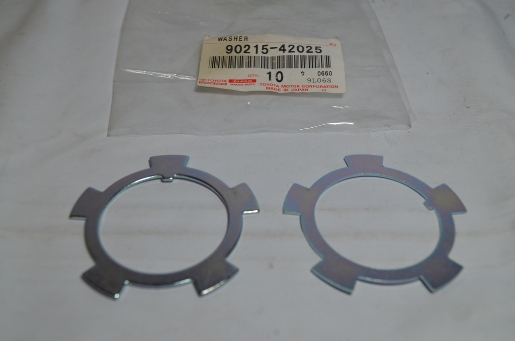 LOCK WASHER wheel bearing nut, FR, HZJ7#