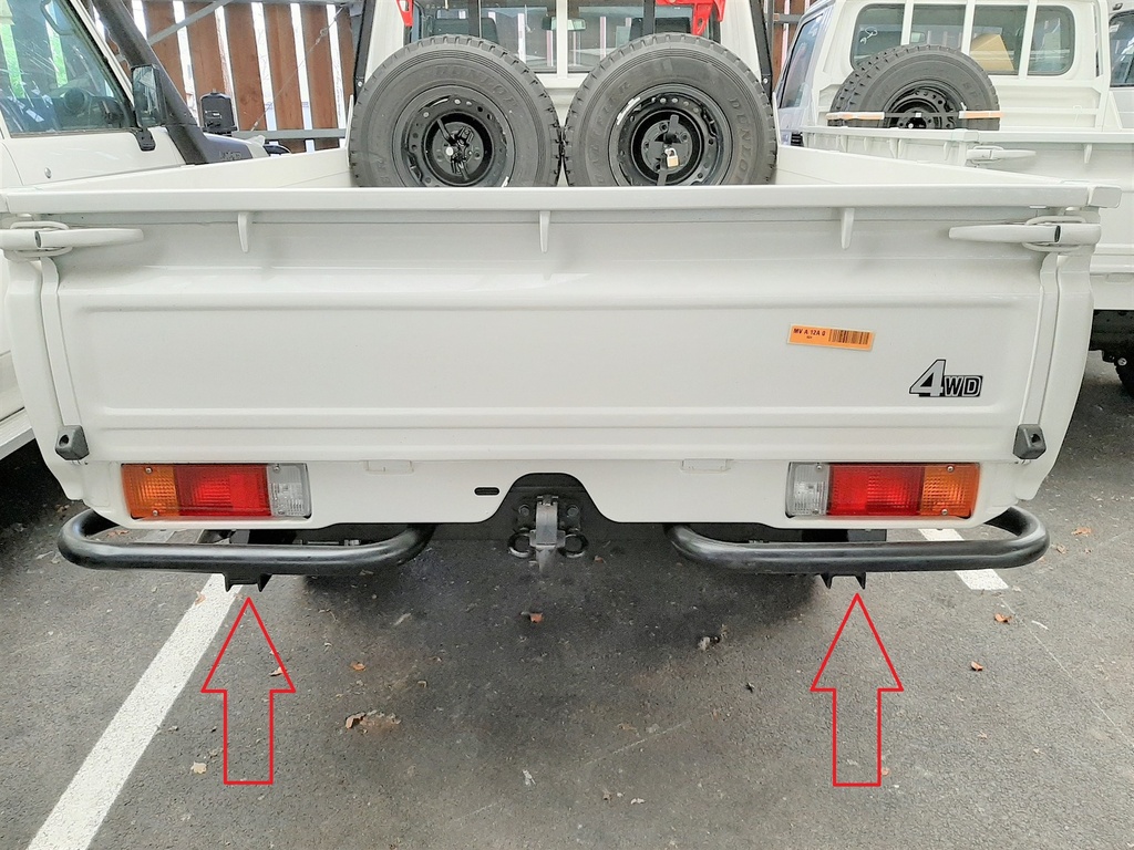 (HZJ79) BUMPER, RR + high-lift jack support, 2 pcs