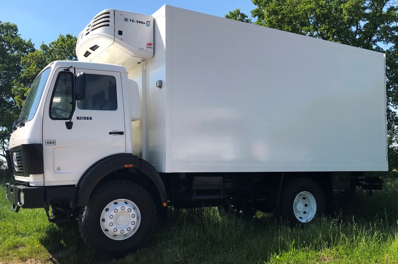 TRUCK 4X4 REFRIGERATED (Mercedes 1017A) LHD, reconditioned