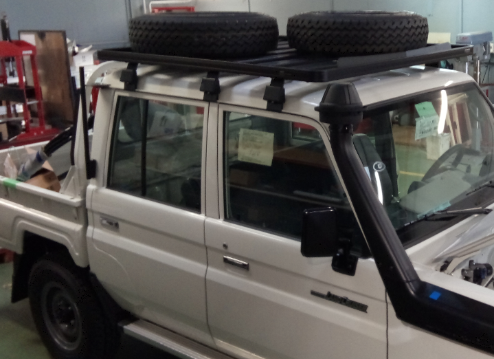 (HZJ79 D/C) ROOFRACK, aluminium, Front runner,1425x1560x50mm