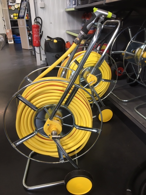 GARDEN HOSE on trolley + quick release fittings, Ø 15mm 50m