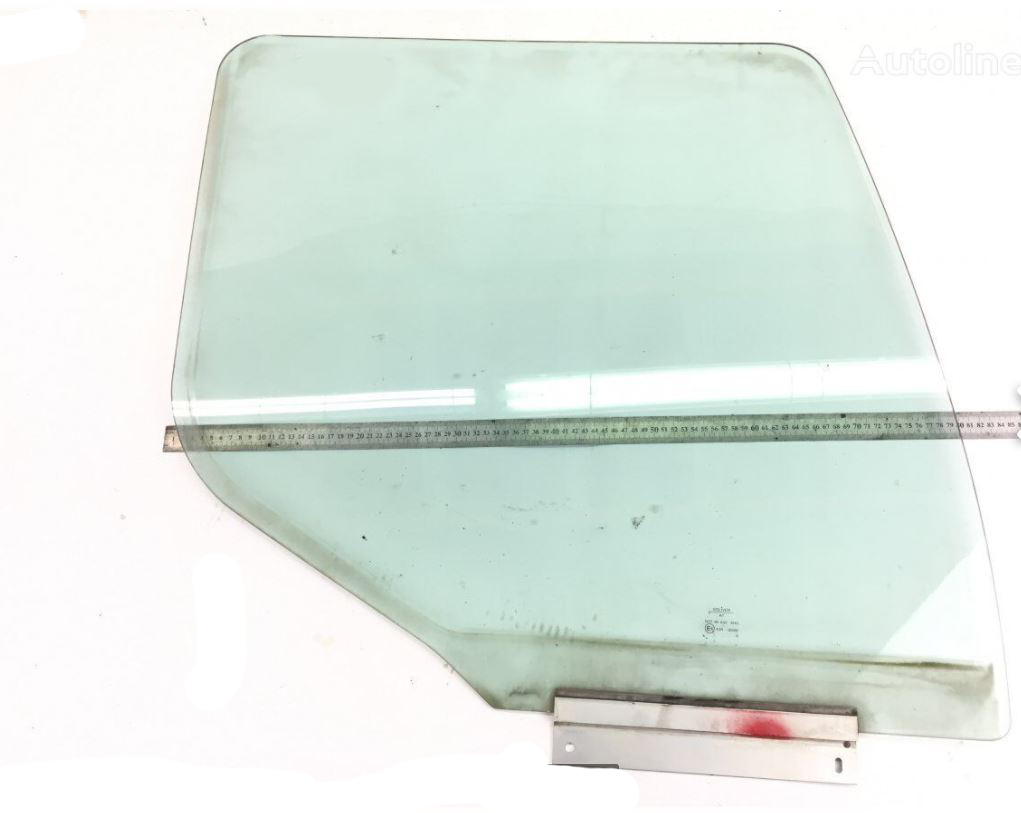 (Kerax 380.34) GLASS WINDOW, FRONT RIGHT