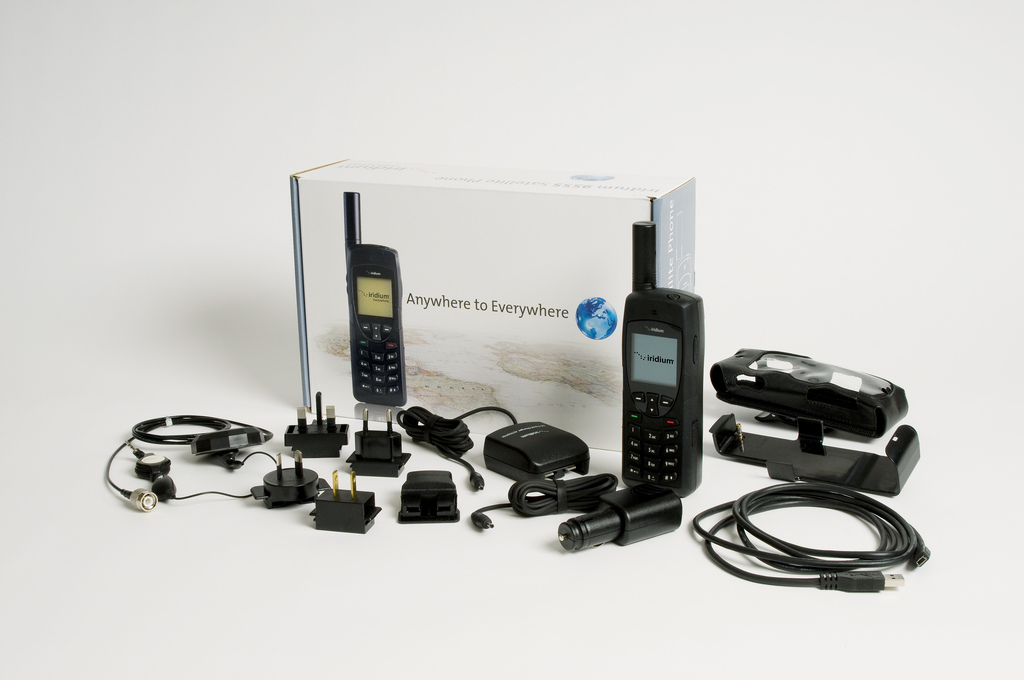 TELEPHONE SATELLITE (Iridium 9555) phone package