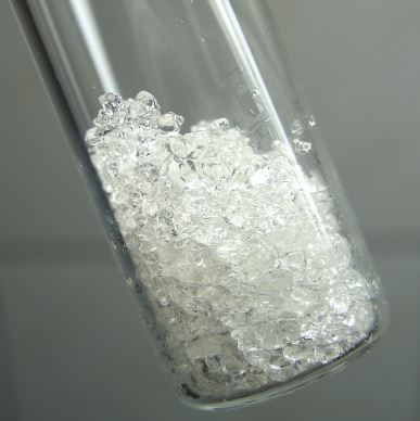 PHENOL, crystallised, 250 g, bot.
