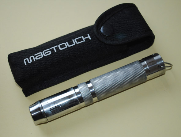 (contr. de ronde Magtouch) BATON