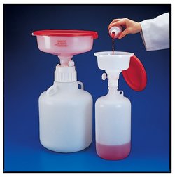 SAFETY FLASK, HDPE, 4 l + FUNNEL