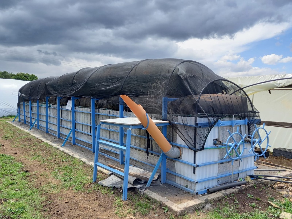 BIOGAS PLANT (T-Rex T15) + burner and cooker