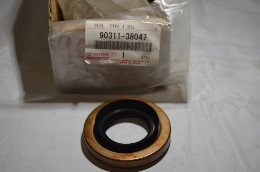 OIL SEAL differential, RR, HZJ78/79 >2002/02