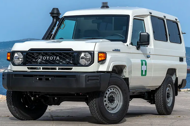 AMBULANCE médicalisée 4x4 (HZJ78, MK3) diesel LHD