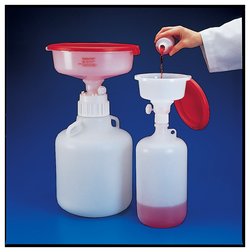 [ELABFLSA4000F] SAFETY FLASK, HDPE, 4 l + FUNNEL