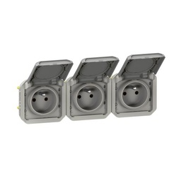 [PELETERMQ3F05] PRISE x3 (Plexo) 2P+T/16A FR ss support horiz. IP55 gris